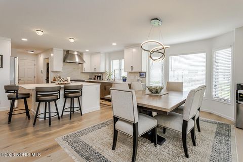 Tiny photo for 6744 W Meadows Lane, Maumee, OH 43537 (MLS # 10003709)