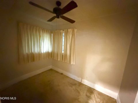 Tiny photo for 975 Woodland Avenue, Toledo, OH 43607 (MLS # 10007931)
