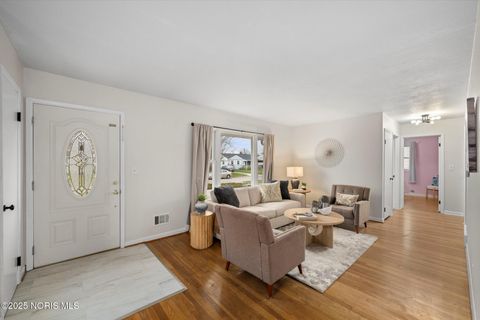 Tiny photo for 426 Southdale Road, Toledo, OH 43612 (MLS # 10001983)