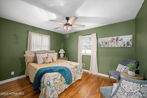 Tiny photo for 426 Southdale Road, Toledo, OH 43612 (MLS # 10001983)