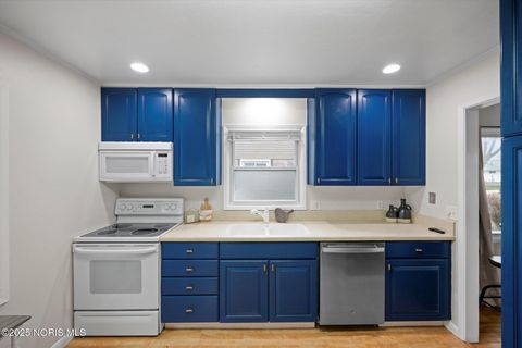 Tiny photo for 426 Southdale Road, Toledo, OH 43612 (MLS # 10001983)