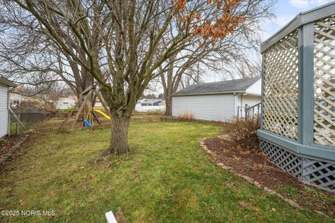 Tiny photo for 426 Southdale Road, Toledo, OH 43612 (MLS # 10001983)