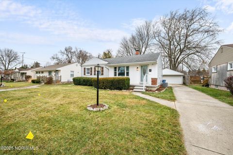 Tiny photo for 426 Southdale Road, Toledo, OH 43612 (MLS # 10001983)