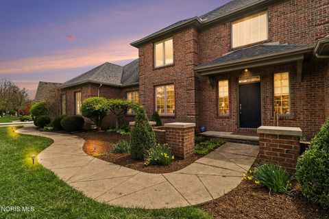 Photo of 8737 Slate Ridge Court, Sylvania, OH 43560 (MLS # 10006665)