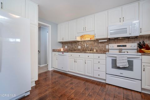 Tiny photo for 192 Birchcrest Drive, Perrysburg, OH 43551 (MLS # 10008112)