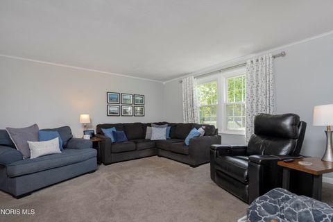Tiny photo for 192 Birchcrest Drive, Perrysburg, OH 43551 (MLS # 10008112)