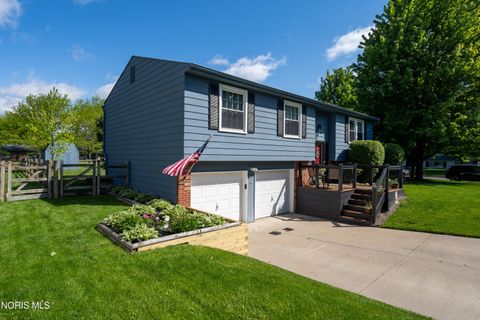 Tiny photo for 192 Birchcrest Drive, Perrysburg, OH 43551 (MLS # 10008112)
