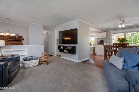 Tiny photo for 192 Birchcrest Drive, Perrysburg, OH 43551 (MLS # 10008112)