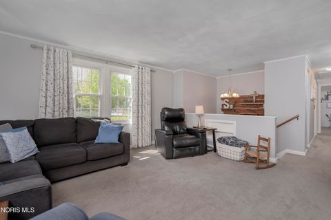 Tiny photo for 192 Birchcrest Drive, Perrysburg, OH 43551 (MLS # 10008112)
