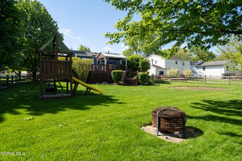 Tiny photo for 192 Birchcrest Drive, Perrysburg, OH 43551 (MLS # 10008112)
