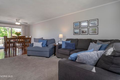 Tiny photo for 192 Birchcrest Drive, Perrysburg, OH 43551 (MLS # 10008112)