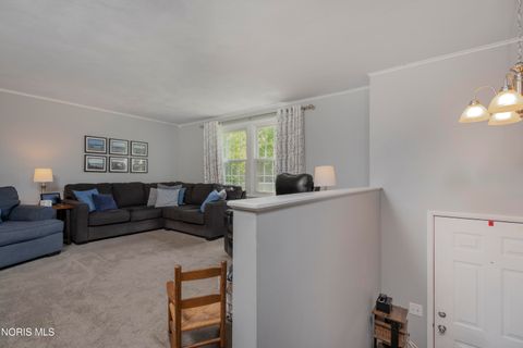Tiny photo for 192 Birchcrest Drive, Perrysburg, OH 43551 (MLS # 10008112)