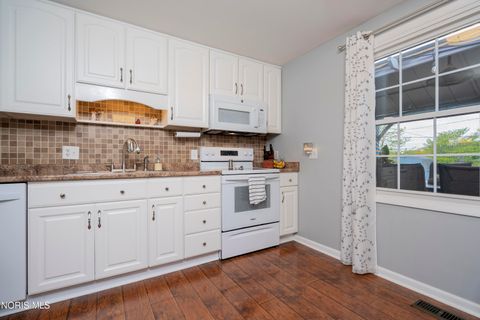 Tiny photo for 192 Birchcrest Drive, Perrysburg, OH 43551 (MLS # 10008112)