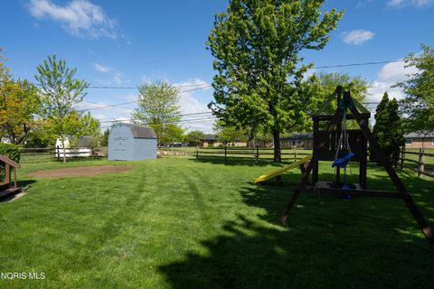 Tiny photo for 192 Birchcrest Drive, Perrysburg, OH 43551 (MLS # 10008112)