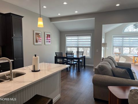 Tiny photo for 3402 Moonlit Pass Pass, Monclova, OH 43542 (MLS # 10004149)