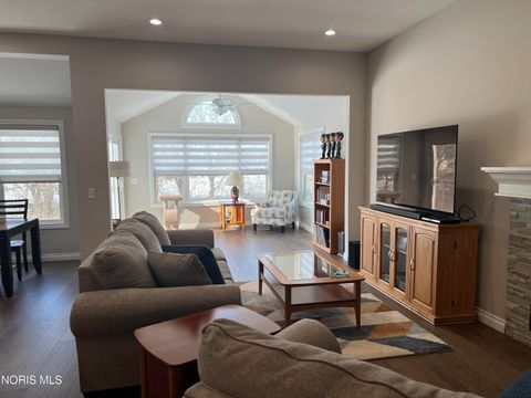 Tiny photo for 3402 Moonlit Pass Pass, Monclova, OH 43542 (MLS # 10004149)