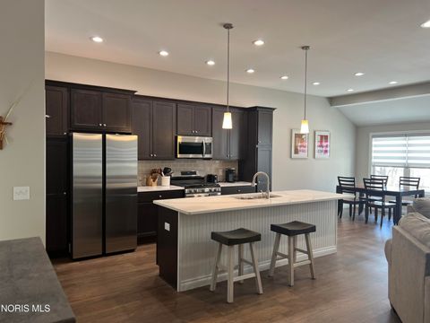 Tiny photo for 3402 Moonlit Pass Pass, Monclova, OH 43542 (MLS # 10004149)