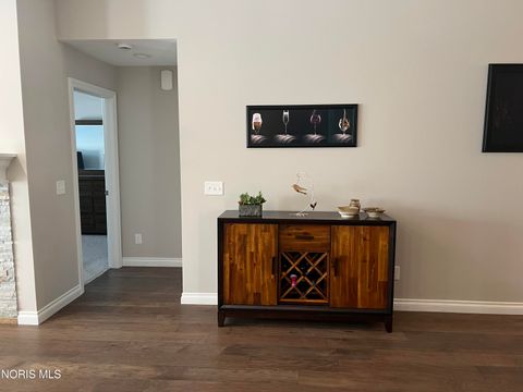 Tiny photo for 3402 Moonlit Pass Pass, Monclova, OH 43542 (MLS # 10004149)