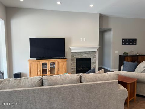 Tiny photo for 3402 Moonlit Pass Pass, Monclova, OH 43542 (MLS # 10004149)