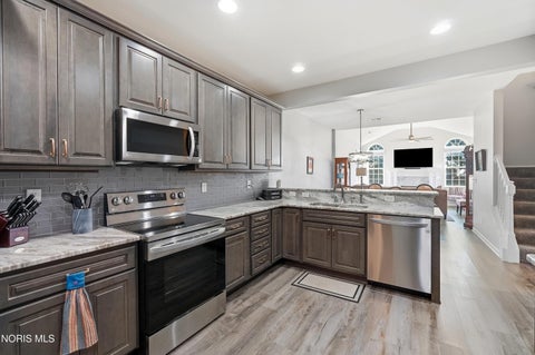 Tiny photo for 9856 Connor Lake Circle, Perrysburg, OH 43551 (MLS # 10014094)