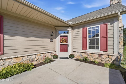 Tiny photo for 9856 Connor Lake Circle, Perrysburg, OH 43551 (MLS # 10014094)