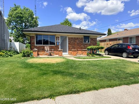 Homes For Sale - 5235 303rd Street<br/> Toledo, OH 43611