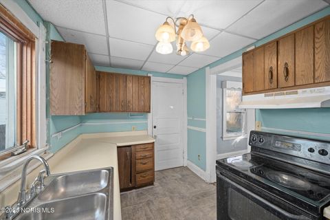 Tiny photo for 532 Colima Drive, Toledo, OH 43609 (MLS # 10002478)