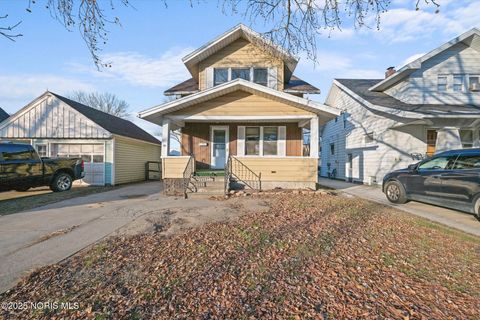 Photo of 532 Colima Drive, Toledo, OH 43609 (MLS # 10002478)