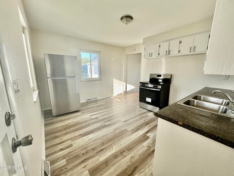 Tiny photo for 2716 112th Street, Toledo, OH 43611 (MLS # 10014273)