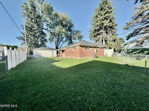 Tiny photo for 2716 112th Street, Toledo, OH 43611 (MLS # 10014273)