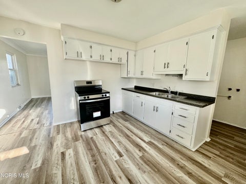 Tiny photo for 2716 112th Street, Toledo, OH 43611 (MLS # 10014273)