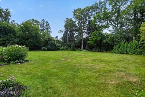 Tiny photo for 4545 Indian Road, Ottawa Hills, OH 43615 (MLS # 10011272)