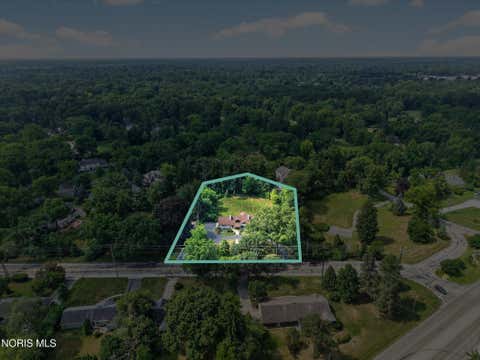 Tiny photo for 4545 Indian Road, Ottawa Hills, OH 43615 (MLS # 10011272)