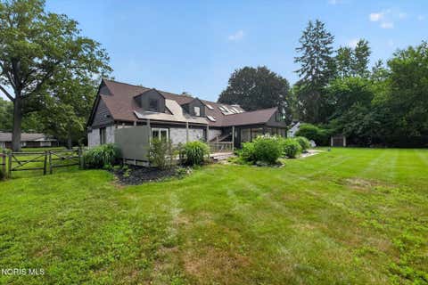 Tiny photo for 4545 Indian Road, Ottawa Hills, OH 43615 (MLS # 10011272)