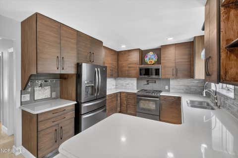Tiny photo for 4545 Indian Road, Ottawa Hills, OH 43615 (MLS # 10011272)