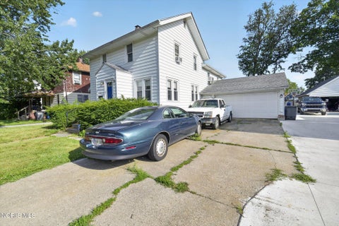Tiny photo for 3105 Glenn Street, Toledo, OH 43613 (MLS # 10010363)