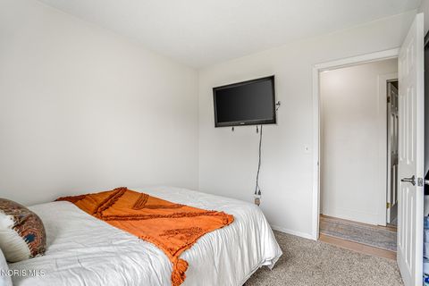 Tiny photo for 524 Bennington Drive, Maumee, OH 43537 (MLS # 10005343)