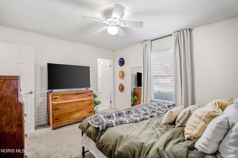 Tiny photo for 524 Bennington Drive, Maumee, OH 43537 (MLS # 10005343)