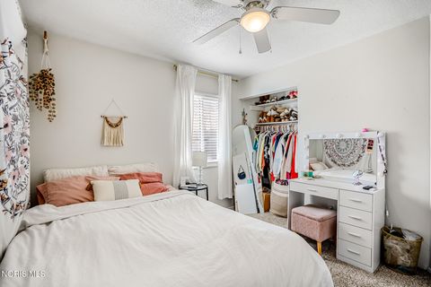 Tiny photo for 524 Bennington Drive, Maumee, OH 43537 (MLS # 10005343)