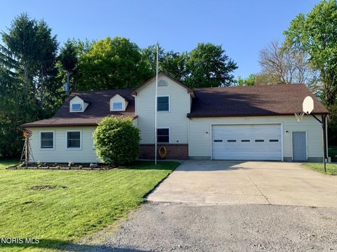 Photo of 5136 South Avenue, Toledo, OH 43615 (MLS # 10007611)