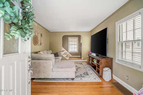 Tiny photo for 515 Mayfair Boulevard, Toledo, OH 43612 (MLS # 10009192)
