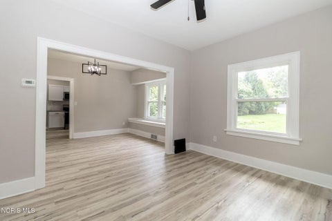 Tiny photo for 5887 Globe Avenue, Toledo, OH 43615 (MLS # 10012841)