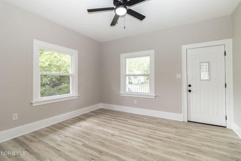 Tiny photo for 5887 Globe Avenue, Toledo, OH 43615 (MLS # 10012841)