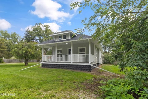 Tiny photo for 5887 Globe Avenue, Toledo, OH 43615 (MLS # 10012841)