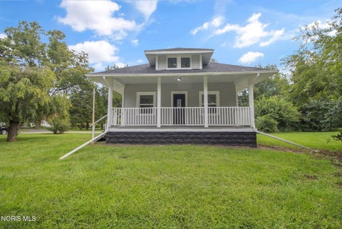 Photo of 5887 Globe Avenue, Toledo, OH 43615 (MLS # 10012841)