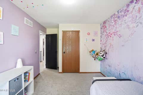Tiny photo for 502 Mckinley Drive, Bowling Green, OH 43402 (MLS # 10009117)