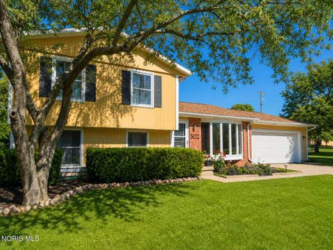 Tiny photo for 502 Mckinley Drive, Bowling Green, OH 43402 (MLS # 10009117)