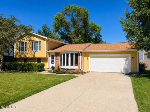 Tiny photo for 502 Mckinley Drive, Bowling Green, OH 43402 (MLS # 10009117)