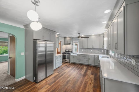 Tiny photo for 2436 Goddard Road, Toledo, OH 43606 (MLS # 10013238)
