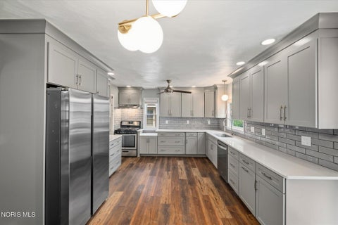 Tiny photo for 2436 Goddard Road, Toledo, OH 43606 (MLS # 10013238)